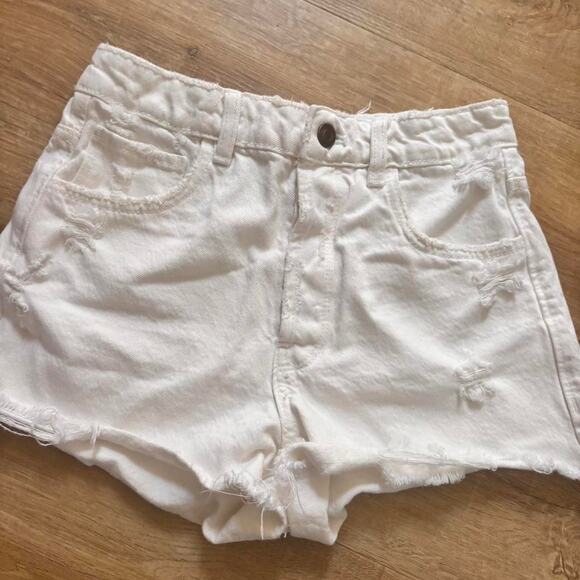 Zara Pants - Zara white denim shorts size 4